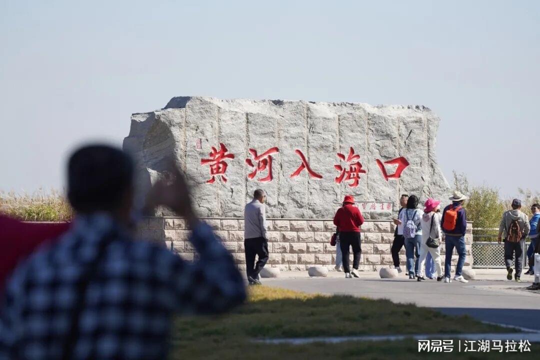 埃及球员:很感谢我的启蒙教练,他像父亲一样让我走上职业足球路